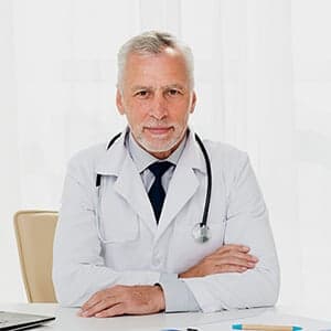 Dr. Dr. Laura Davis, Doctor